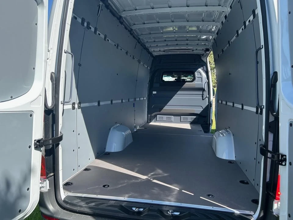 2025 Mercedes-Benz VS30 Sprinter - Image 5 of 7