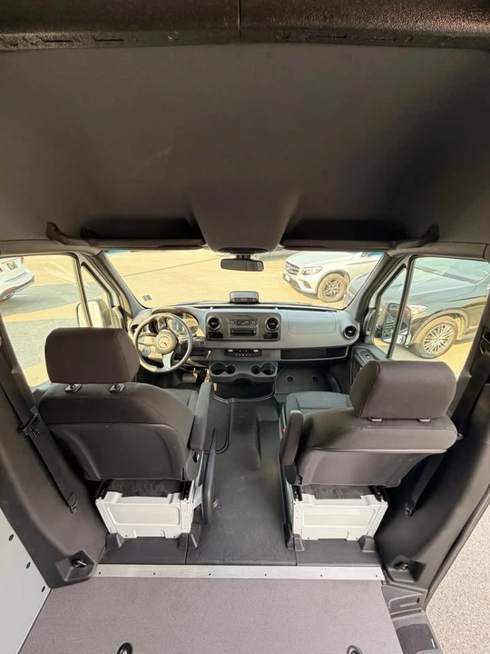 2025 Mercedes-Benz VS30 Sprinter - Image 12 of 15