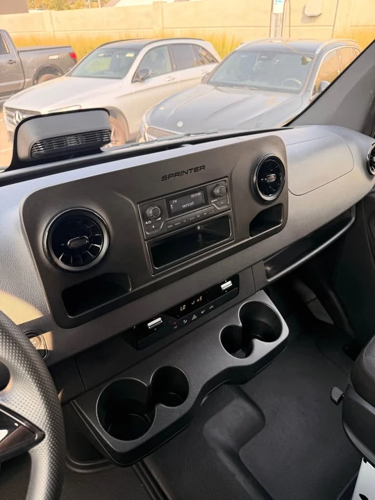 2025 Mercedes-Benz VS30 Sprinter - Image 15 of 15