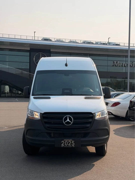 2025 Mercedes-Benz VS30 Sprinter - Image 2 of 15