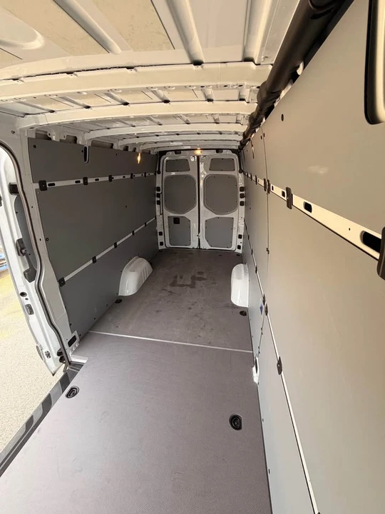 2025 Mercedes-Benz VS30 Sprinter - Image 11 of 15
