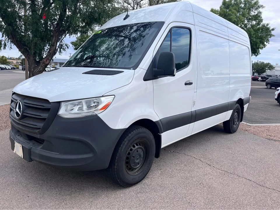 2025 Mercedes-Benz VS30 Sprinter - Image 2 of 7