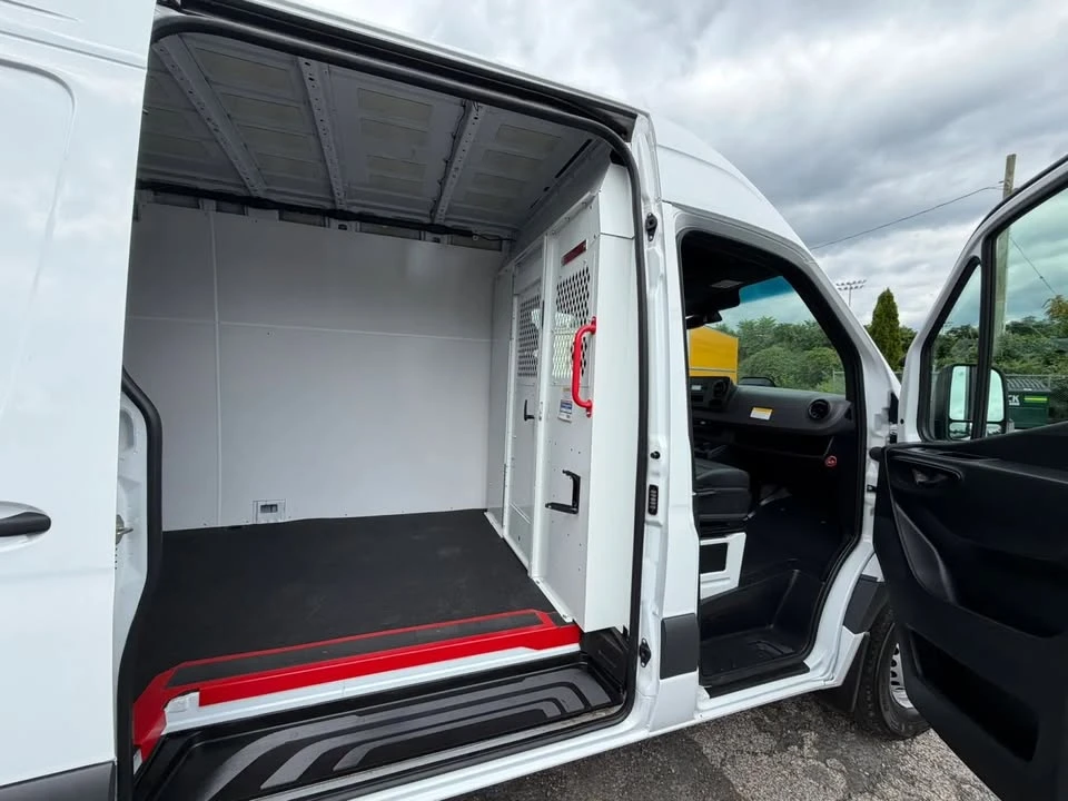 2025 Mercedes-Benz VS30 Sprinter - Image 6 of 16