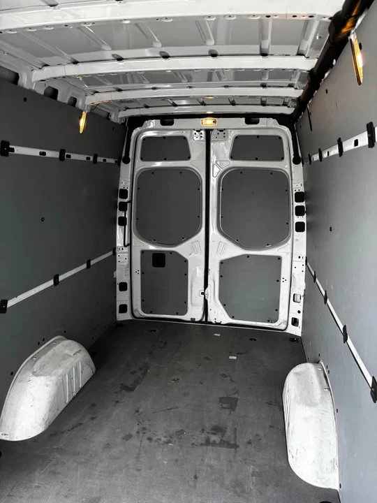 2025 Mercedes-Benz VS30 Sprinter - Image 11 of 17