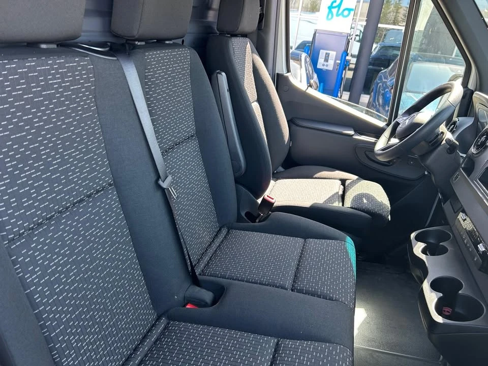 2025 Mercedes-Benz VS30 Sprinter - Image 2 of 7