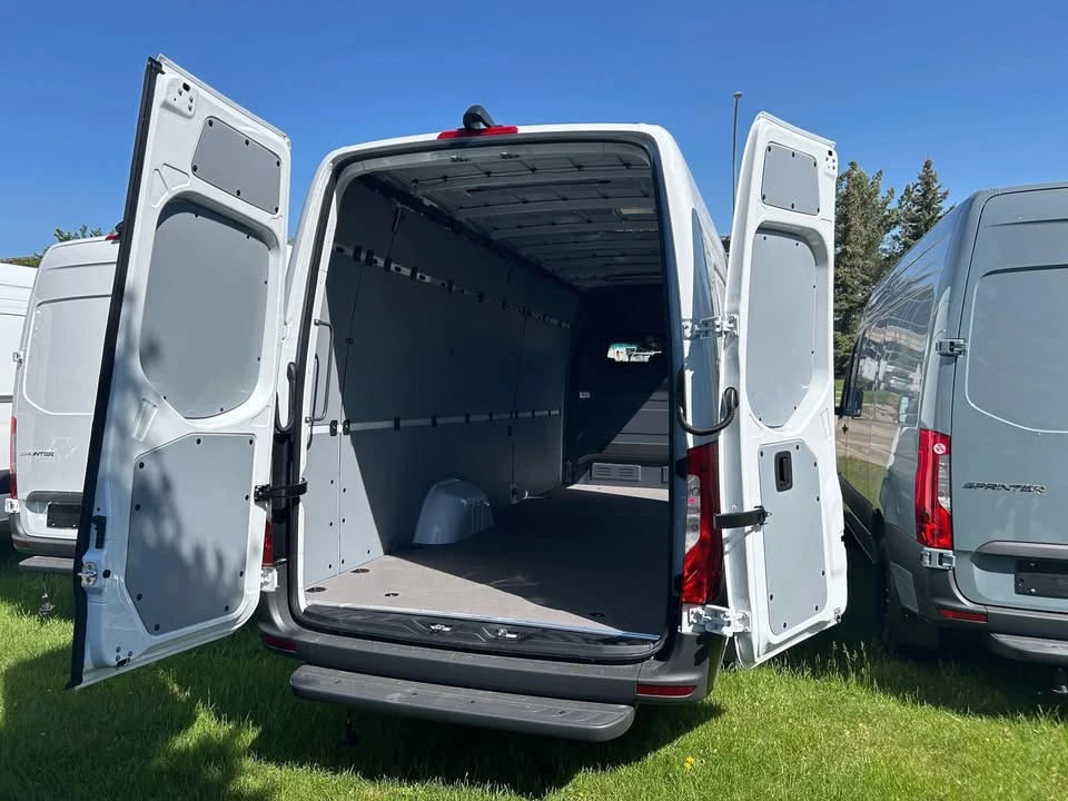 2025 Mercedes-Benz VS30 Sprinter - Image 6 of 7