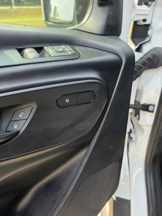 2025 Mercedes-Benz VS30 Sprinter - Image 9 of 16