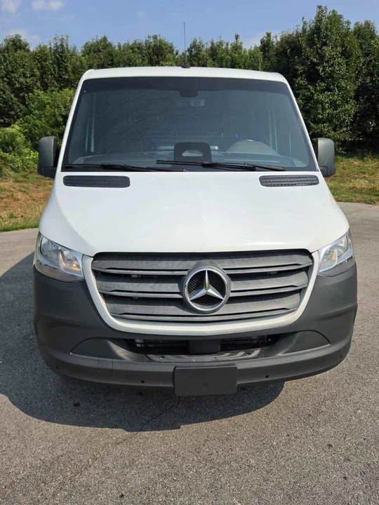 2025 Mercedes-Benz VS30 Sprinter - Image 3 of 15