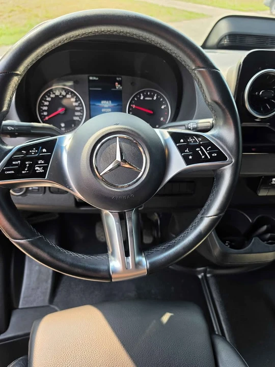 2025 Mercedes-Benz VS30 Sprinter - Image 14 of 16
