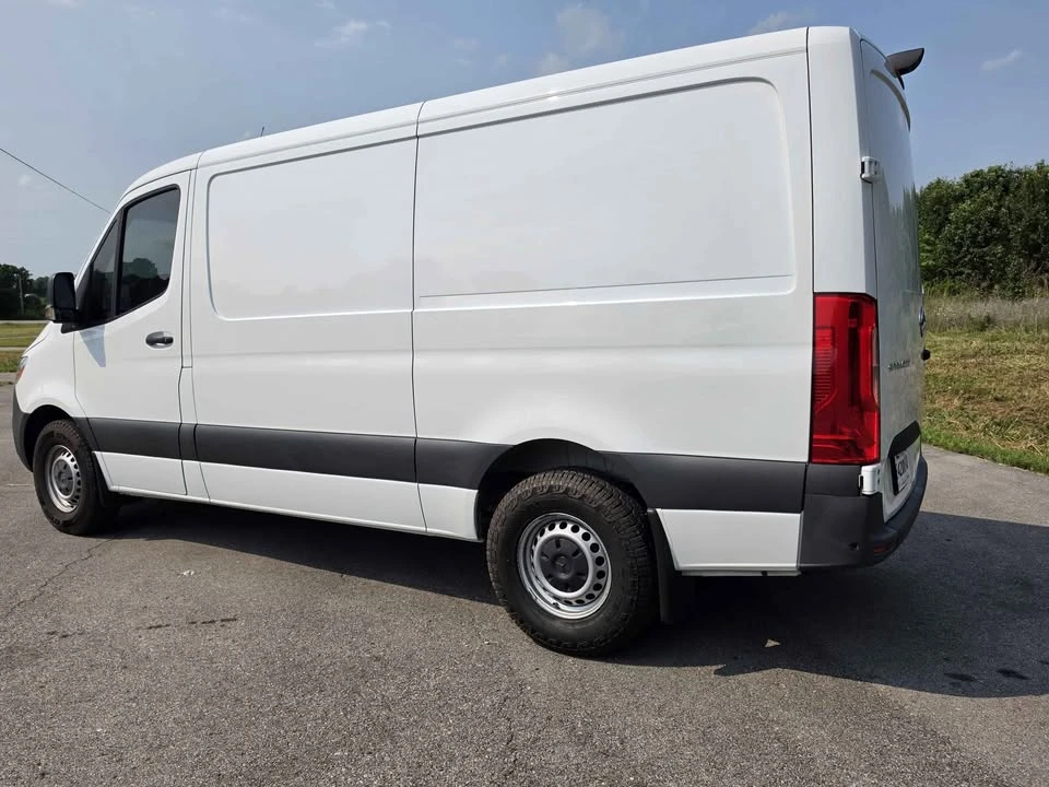 2025 Mercedes-Benz VS30 Sprinter - Image 2 of 16