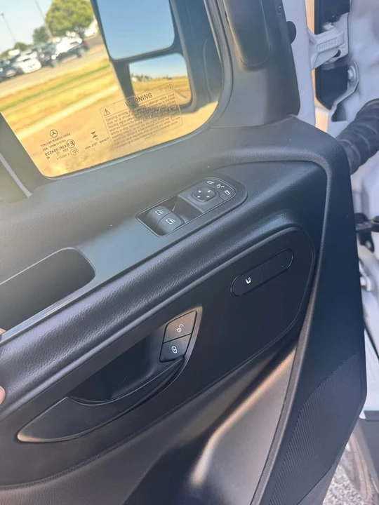 2025 Mercedes-Benz VS30 Sprinter - Image 9 of 14