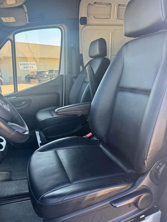 2025 Mercedes-Benz VS30 Sprinter - Image 8 of 14