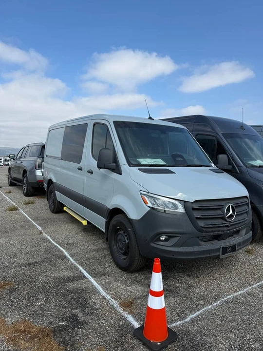 2025 Mercedes-Benz VS30 Sprinter - Image 2 of 5