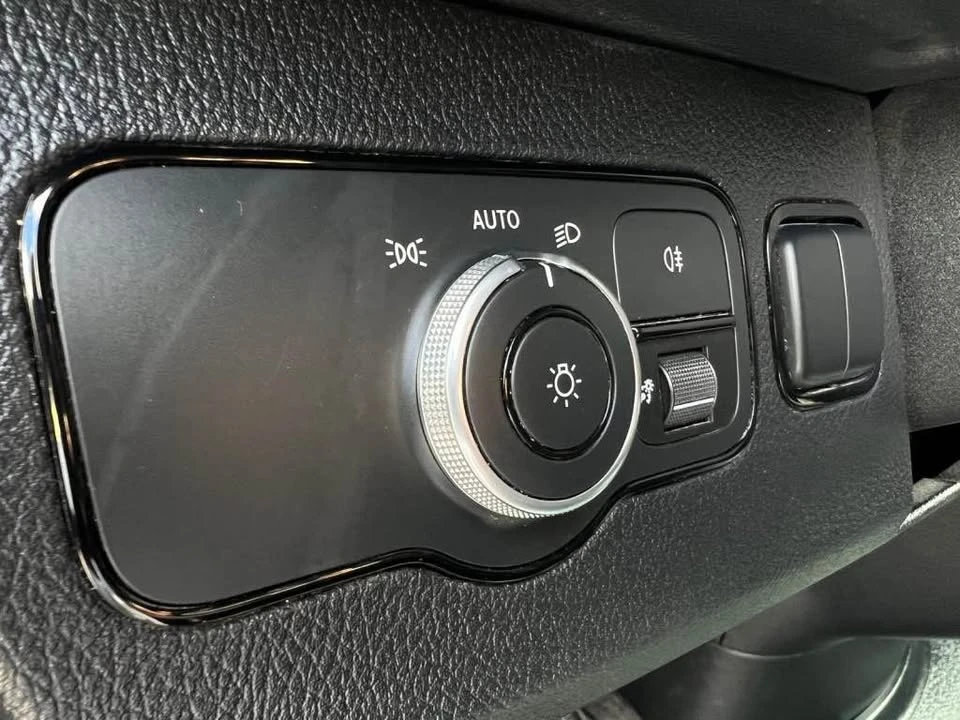 2025 Mercedes-Benz VS30 Sprinter - Image 14 of 18