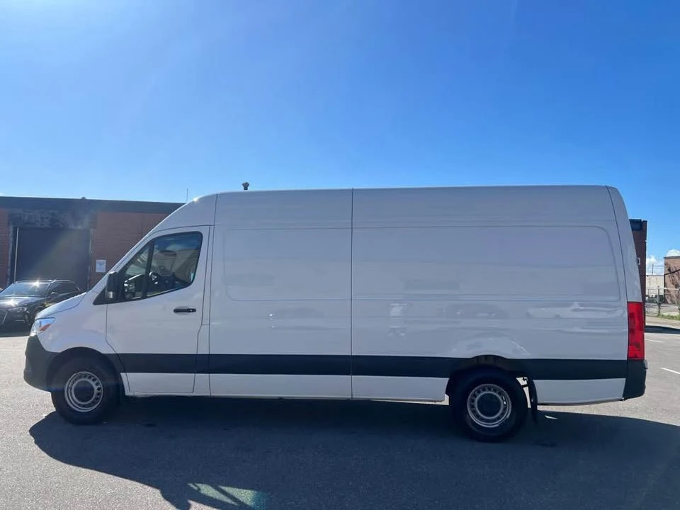 2025 Mercedes-Benz VS30 Sprinter - Image 2 of 16
