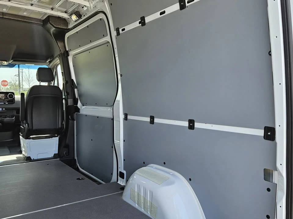 2025 Mercedes-Benz VS30 Sprinter - Image 17 of 20