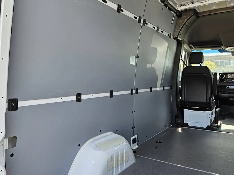 2025 Mercedes-Benz VS30 Sprinter - Image 16 of 20