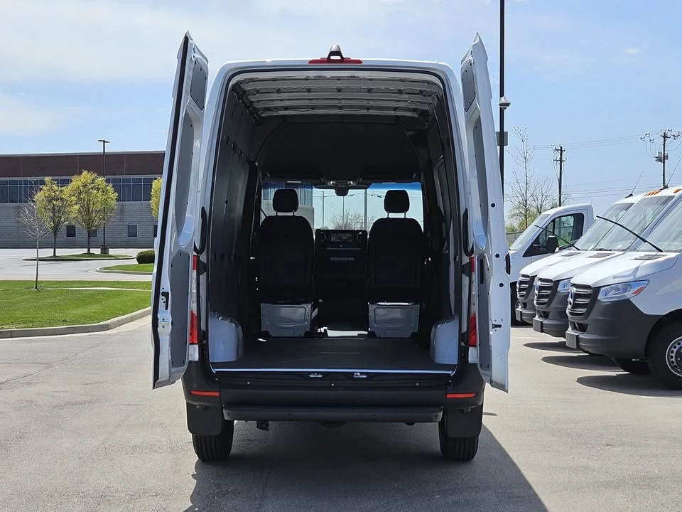 2025 Mercedes-Benz VS30 Sprinter - Image 15 of 20