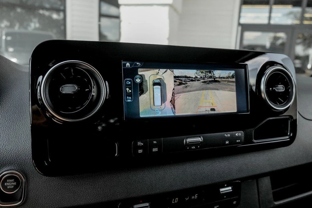 2025 Mercedes-Benz VS30 Sprinter - Image 15 of 21