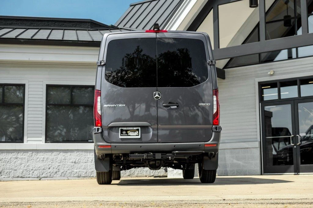 2025 Mercedes-Benz VS30 Sprinter - Image 8 of 21