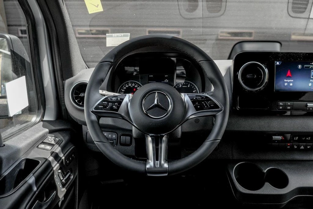 2025 Mercedes-Benz VS30 Sprinter - Image 19 of 21