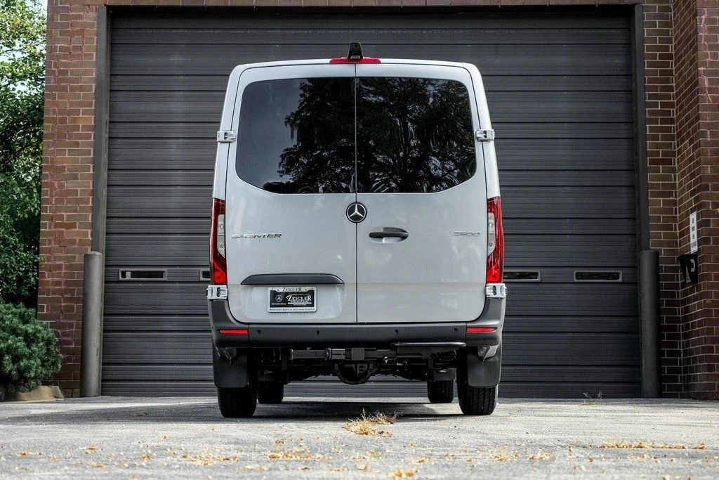 2025 Mercedes-Benz VS30 Sprinter - Image 8 of 21