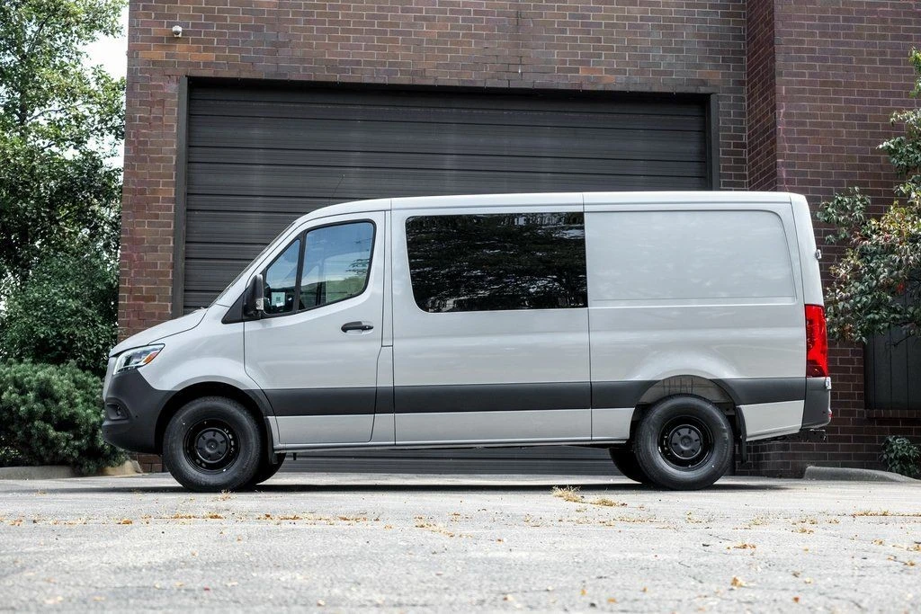 2025 Mercedes-Benz VS30 Sprinter - Image 3 of 21