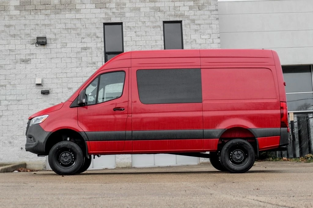 2025 Mercedes-Benz VS30 Sprinter - Image 4 of 12