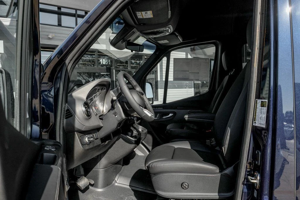 2025 Mercedes-Benz VS30 Sprinter - Image 12 of 21