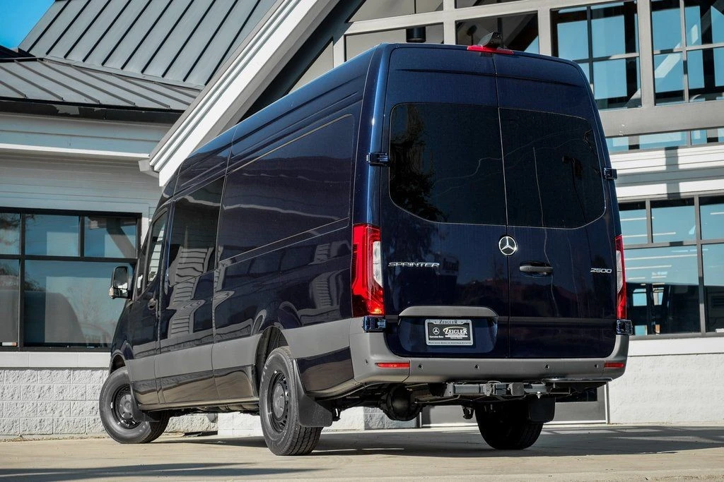 2025 Mercedes-Benz VS30 Sprinter - Image 2 of 21