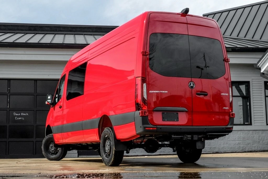 2025 Mercedes-Benz VS30 Sprinter - Image 2 of 12
