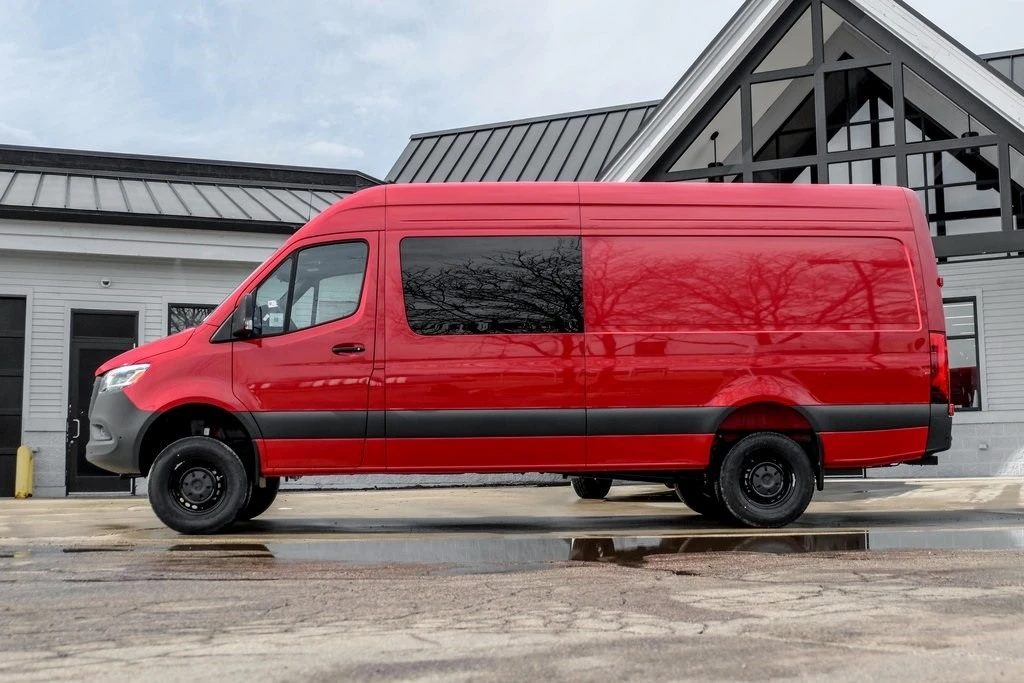 2025 Mercedes-Benz VS30 Sprinter - Image 4 of 12