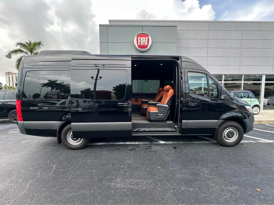 2025 Mercedes-Benz VS30 Sprinter - Image 3 of 6