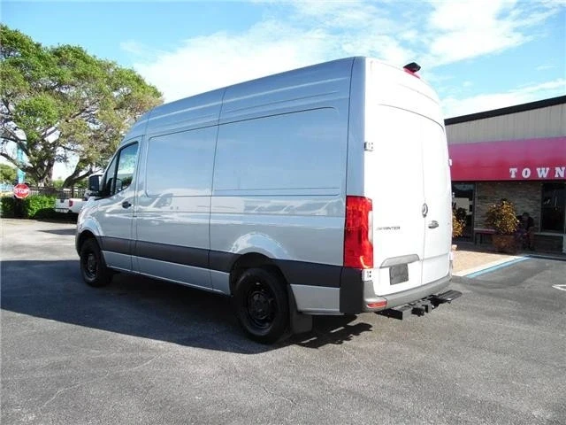 2025 Mercedes-Benz VS30 Sprinter - Image 5 of 21