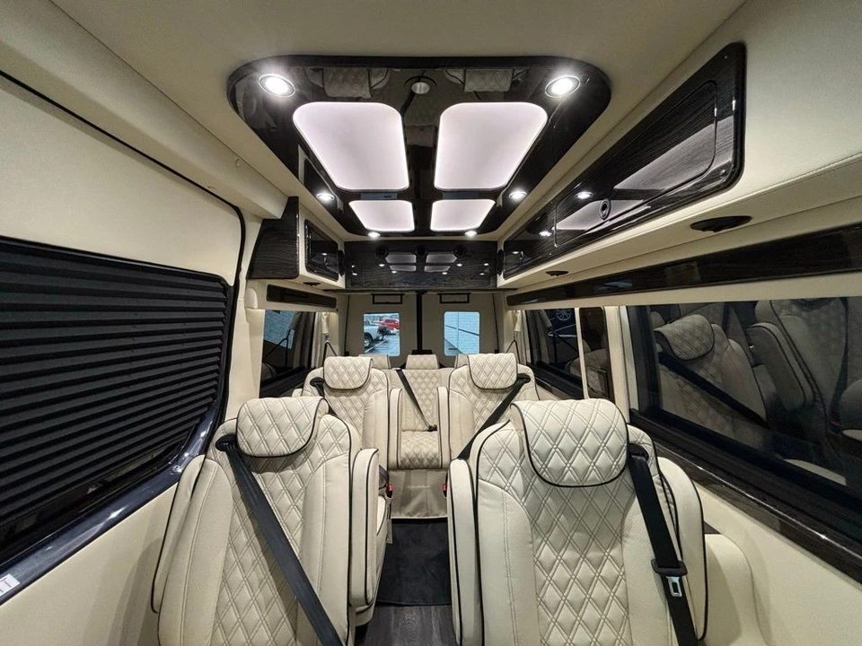 2025 Mercedes-Benz VS30 Sprinter - Image 5 of 12