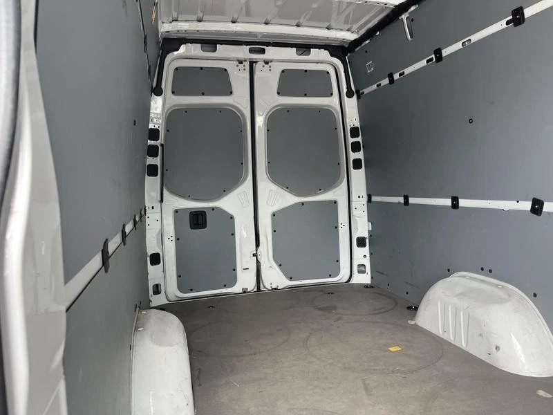 2025 Mercedes-Benz VS30 Sprinter - Image 9 of 20