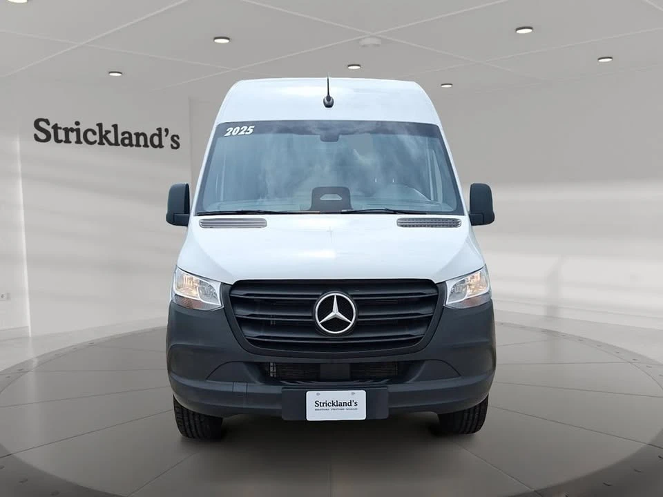 2025 Mercedes-Benz VS30 Sprinter - Image 2 of 9