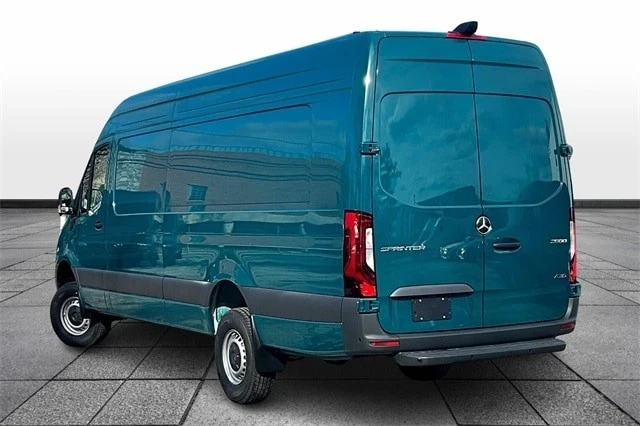 2025 Mercedes-Benz VS30 Sprinter - Image 4 of 18