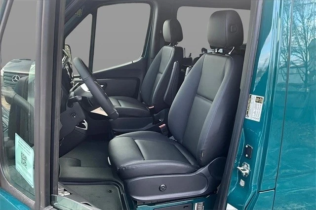 2025 Mercedes-Benz VS30 Sprinter - Image 12 of 18