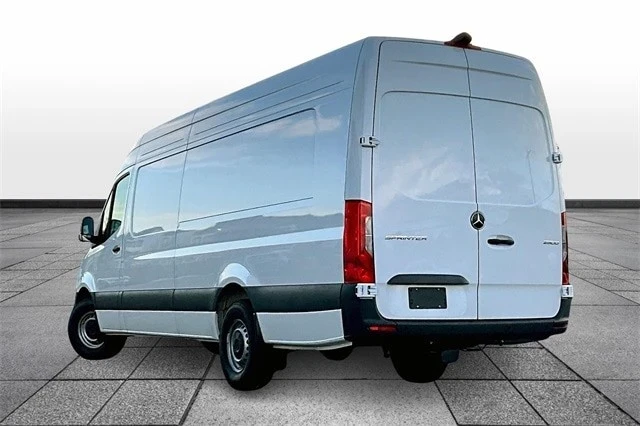 2025 Mercedes-Benz VS30 Sprinter - Image 4 of 12