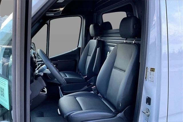 2025 Mercedes-Benz VS30 Sprinter - Image 12 of 12