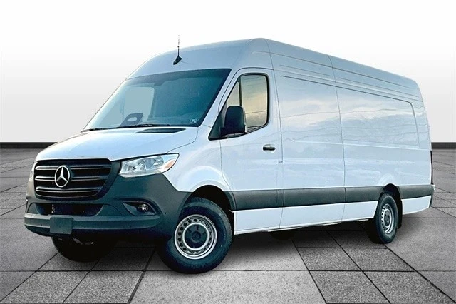 2025 Mercedes-Benz VS30 Sprinter - Image 2 of 12