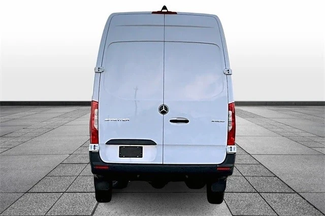 2025 Mercedes-Benz VS30 Sprinter - Image 5 of 12
