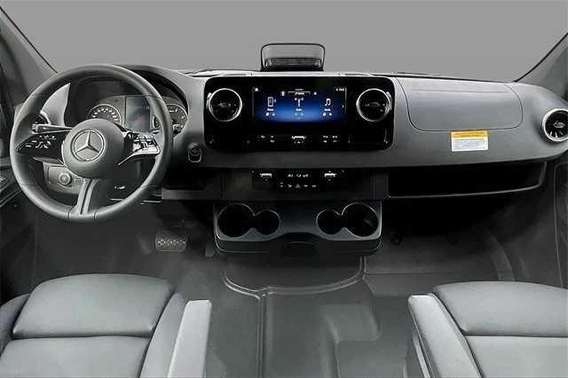 2025 Mercedes-Benz VS30 Sprinter - Image 7 of 12
