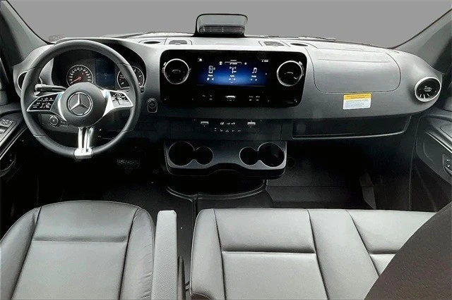 2025 Mercedes-Benz VS30 Sprinter - Image 7 of 18