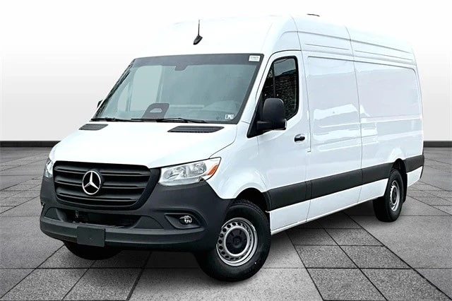 2025 Mercedes-Benz VS30 Sprinter - Image 2 of 18