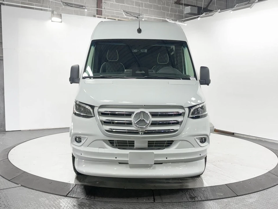 2025 Mercedes-Benz VS30 Sprinter - Image 2 of 21