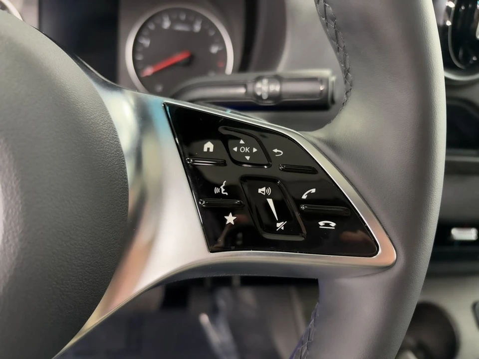 2025 Mercedes-Benz VS30 Sprinter - Image 13 of 21