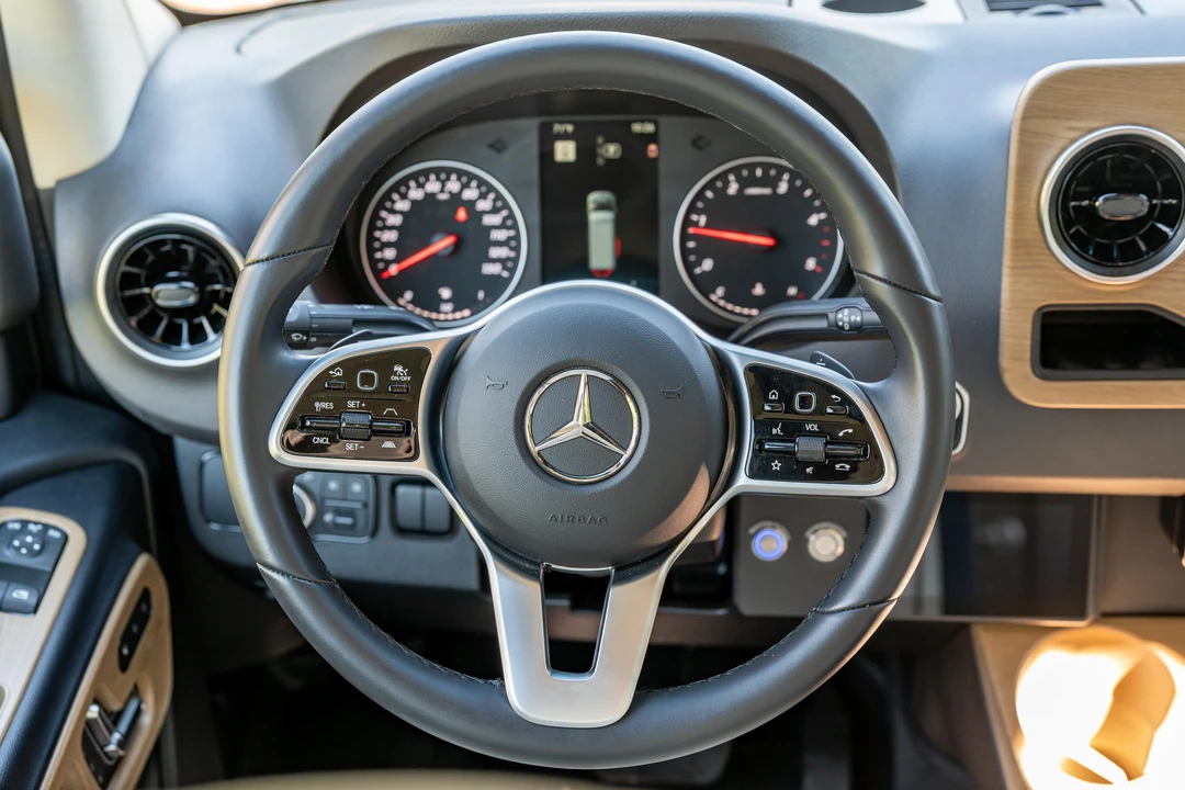 2023 Mercedes-Benz VS30 Sprinter - Image 30 of 31
