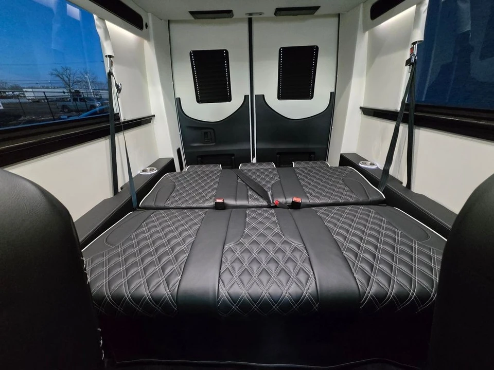 2025 Mercedes-Benz VS30 Sprinter - Image 12 of 21